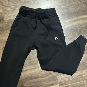 Alphalete joggers